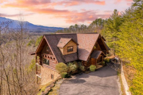 Luxury Cabin w Panoramic Views Firepit Game Room Pinnacle Chalet